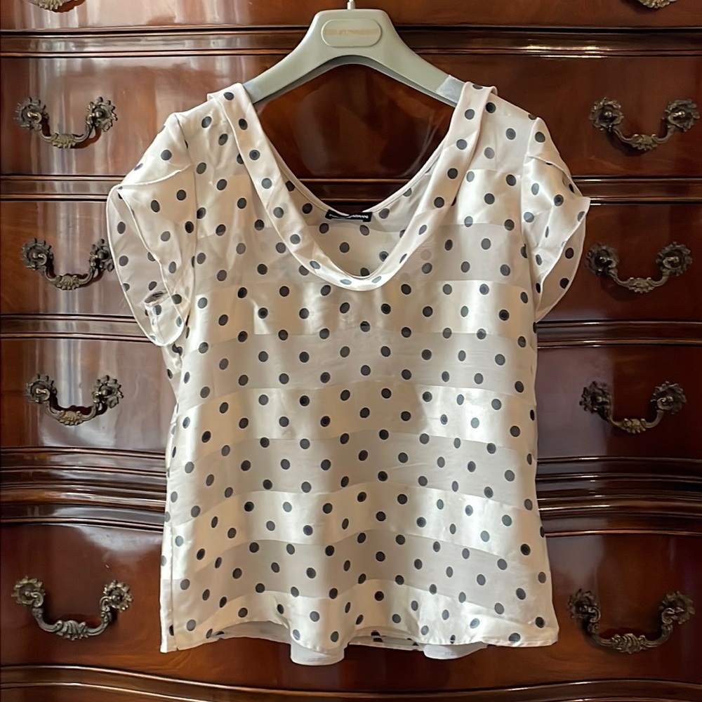 Vintage Emporio Armani 100% silk blouse. IT size 38 / US 2. Very good condition